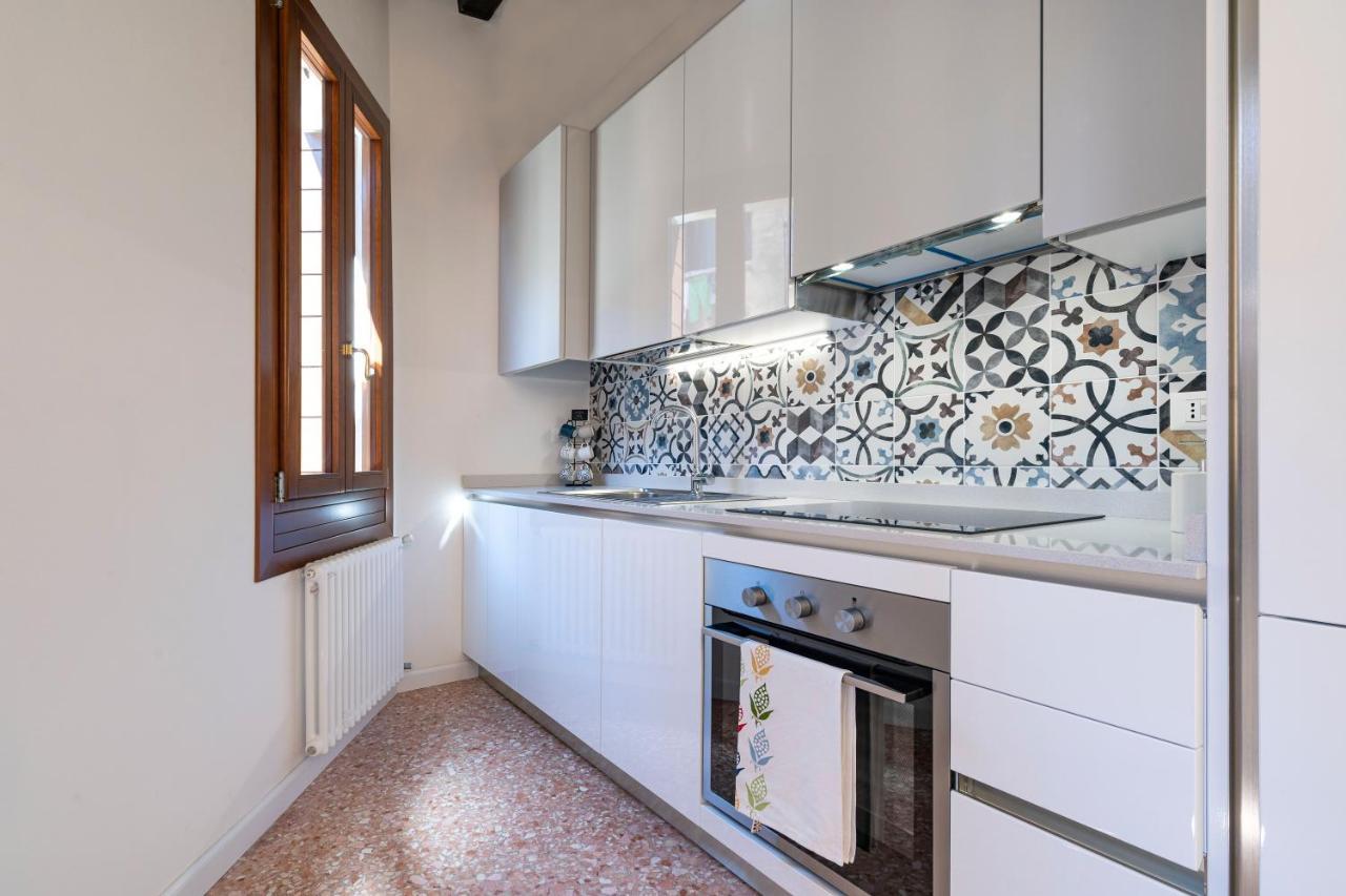 Querini Suite-Balcony On Canal, Close To San Marco ヴェネツィア エクステリア 写真