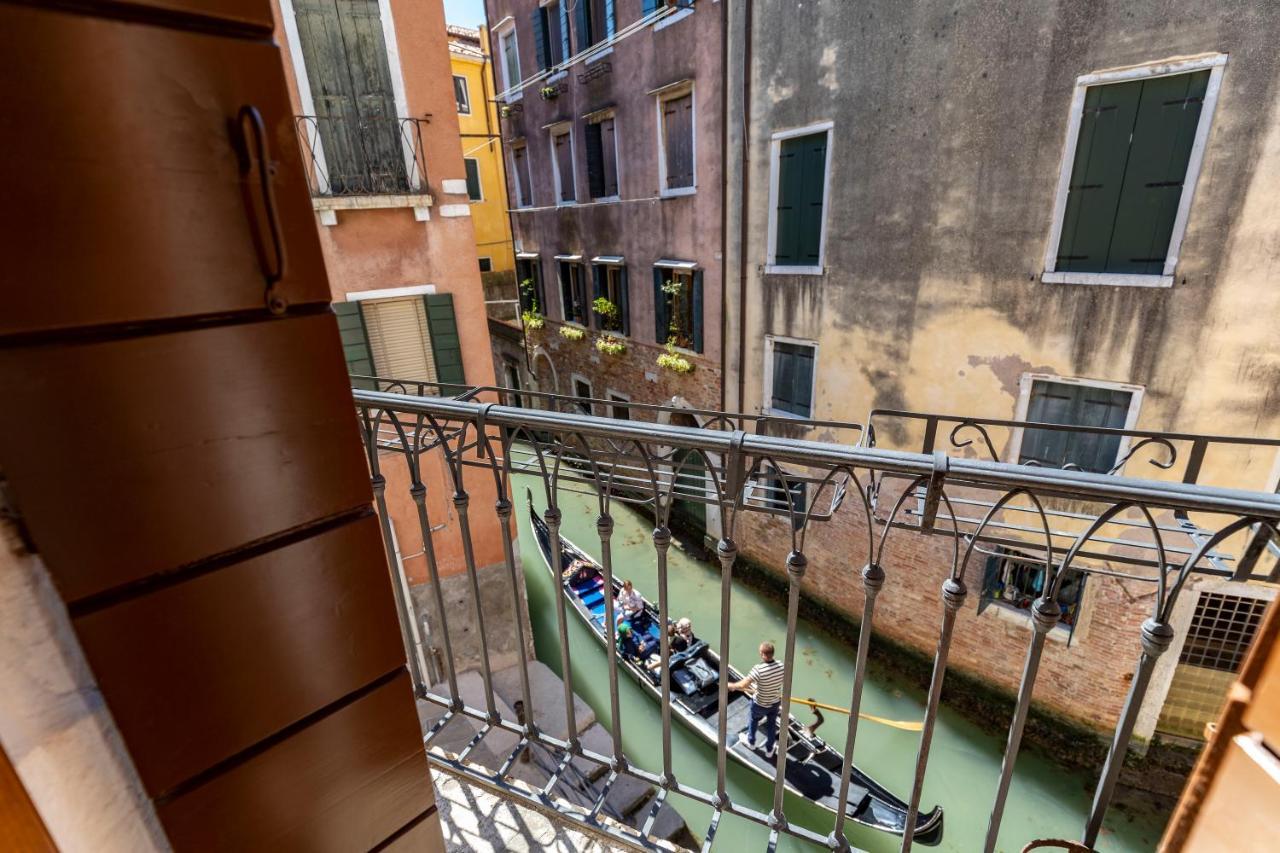 Querini Suite-Balcony On Canal, Close To San Marco ヴェネツィア エクステリア 写真