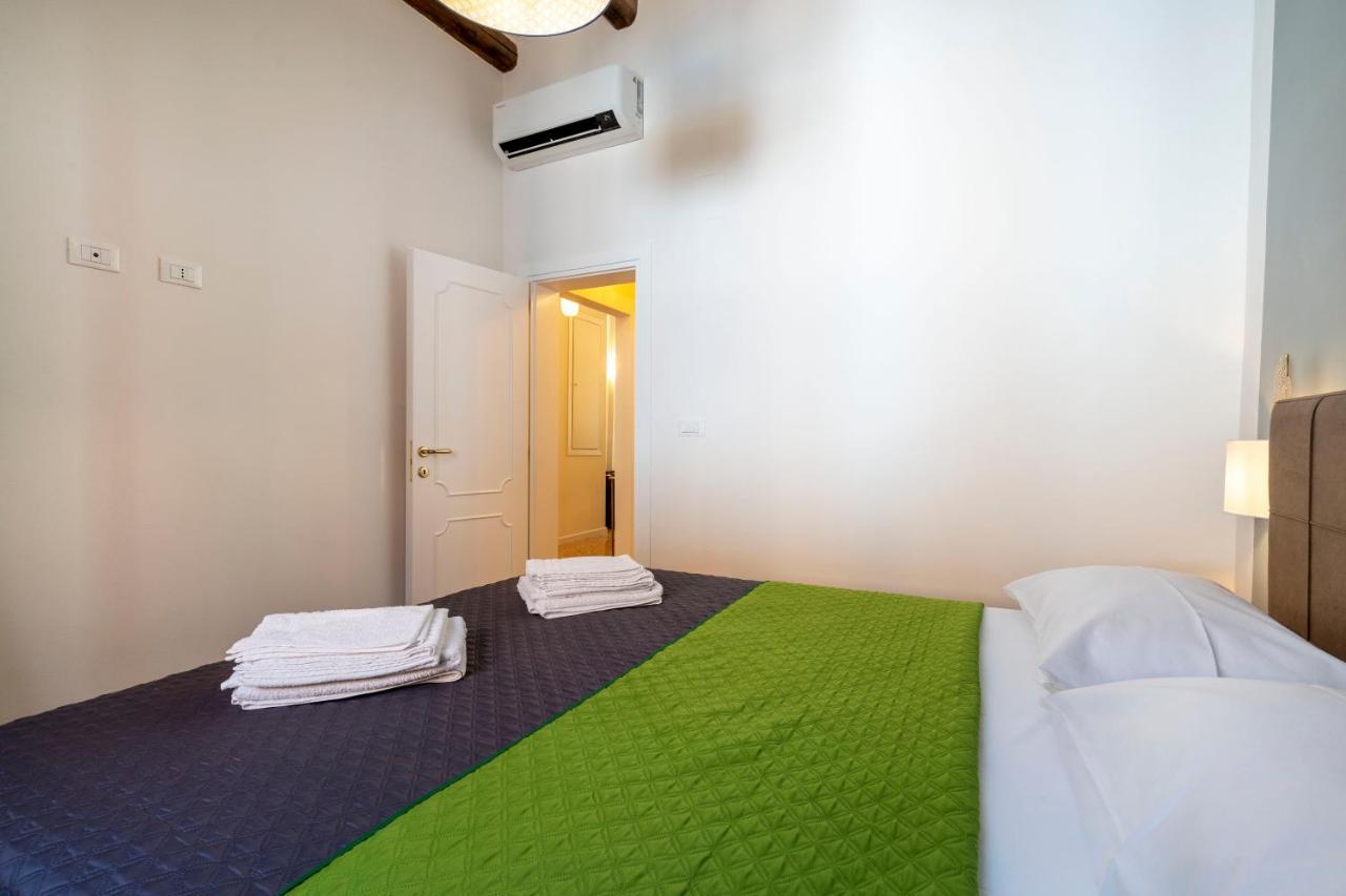 Querini Suite-Balcony On Canal, Close To San Marco ヴェネツィア エクステリア 写真