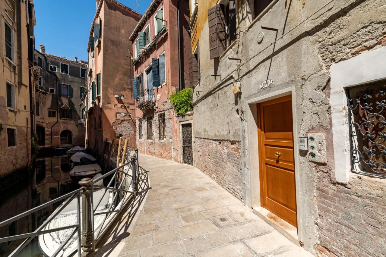 Querini Suite-Balcony On Canal, Close To San Marco ヴェネツィア エクステリア 写真